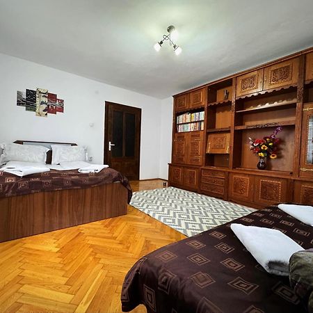 Hotel Casa Mary à Haţeg Extérieur photo