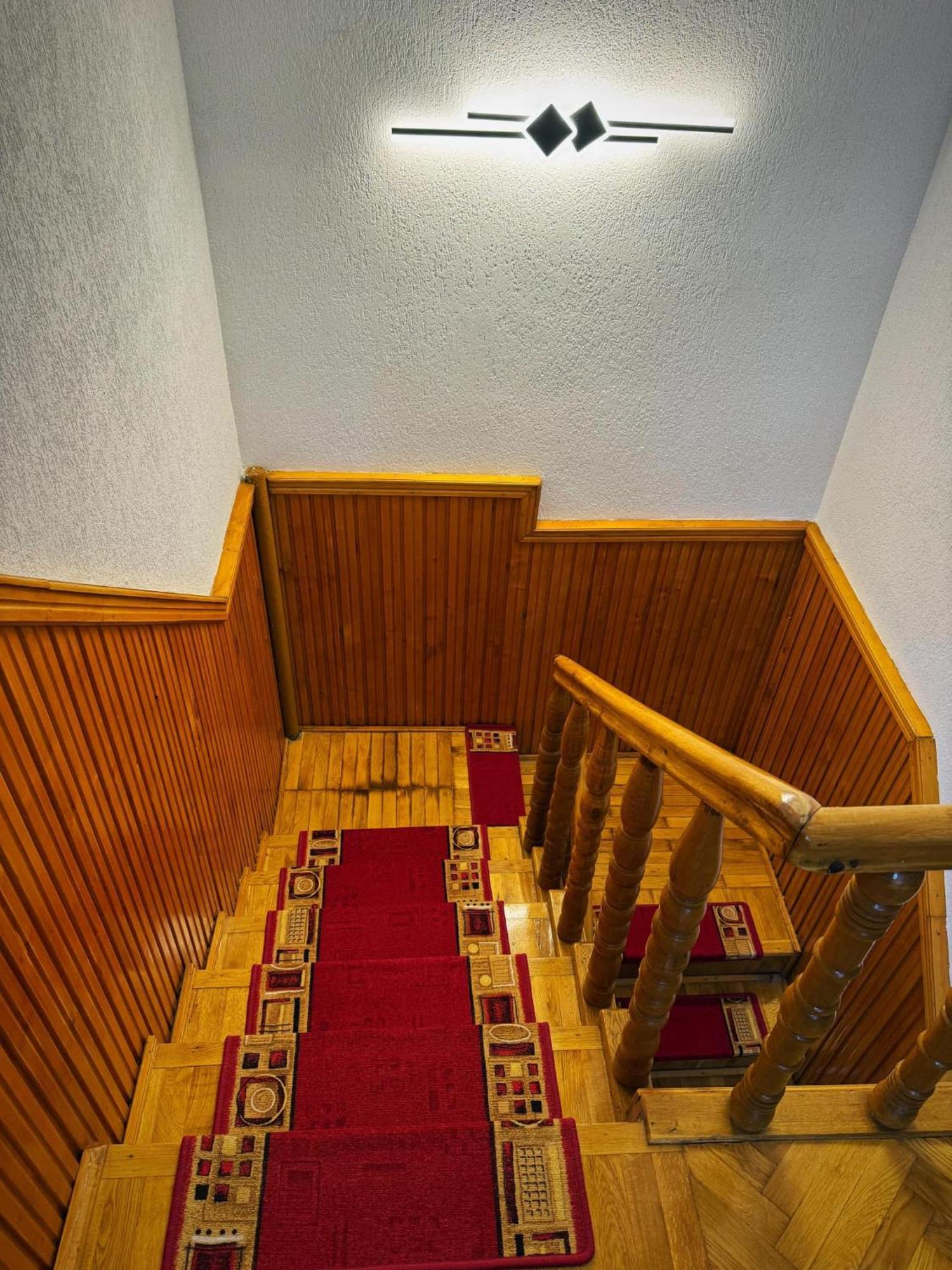 Hotel Casa Mary à Haţeg Extérieur photo